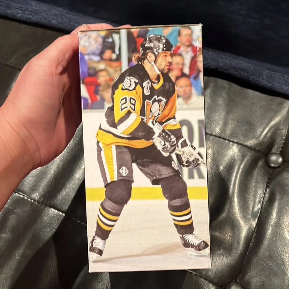 NWT never opened Pittsburgh Penguins Phil Bourque Bobblehead - Picture 3 of 5
